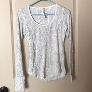 Lululemon snake print top